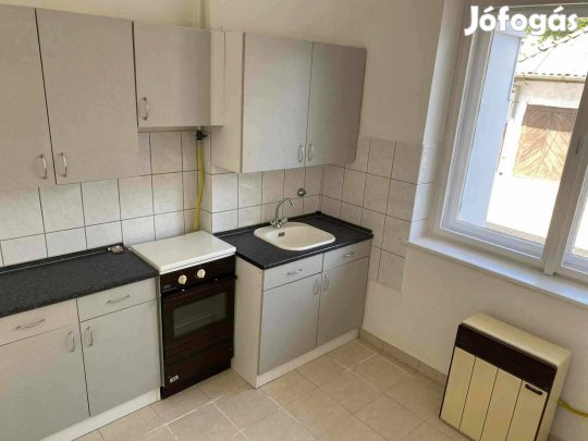 Nyíregyháza belvárosában ritkaság! Külön is kiadható lakás 64 m-en