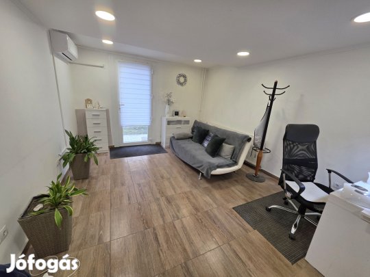 Nyíregyháza belvárosának szívében eladó üzlethelyiség!