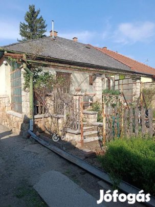 Nyíregyházai 100 nm-es ház eladó