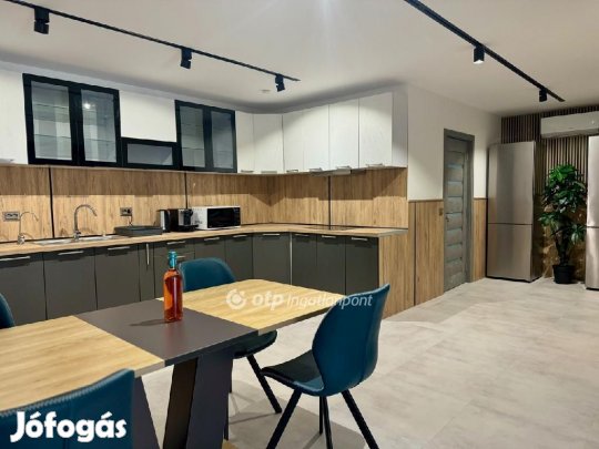 Nyíregyházai 123 nm-es ház eladó