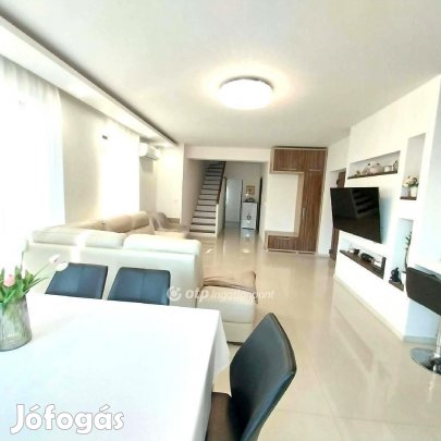 Nyíregyházai 170 nm-es ház eladó