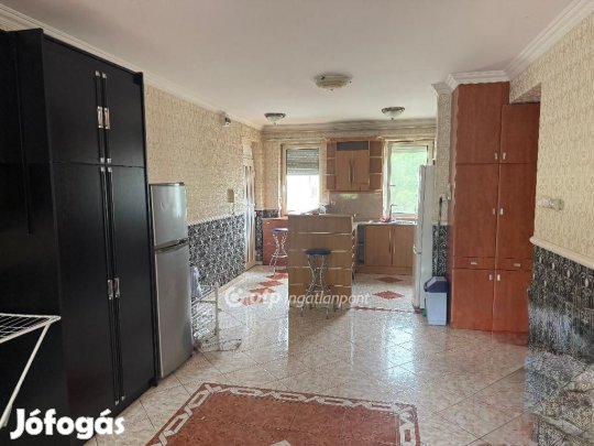 Nyíregyházai 64 nm-es lakás kiadó