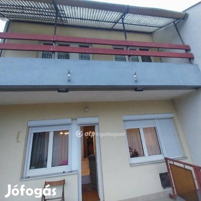 Nyíregyházai 82 nm-es ház eladó