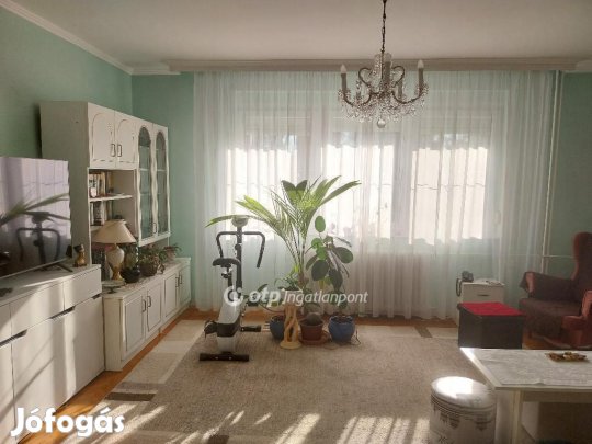 Nyíregyházai eladó 160 nm-es ház