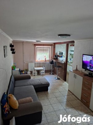 Nyíregyházai eladó 48 nm-es ház