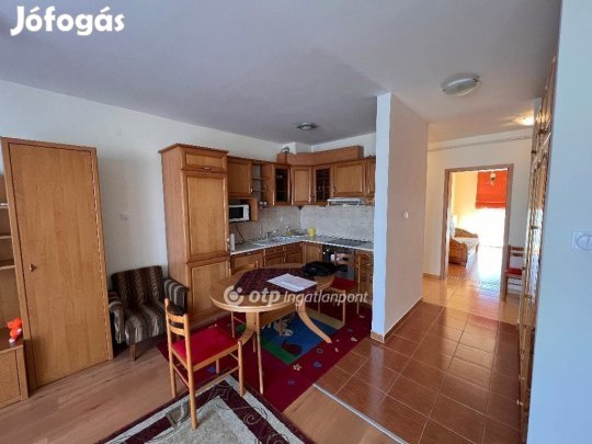 Nyíregyházai eladó 78 nm-es lakás