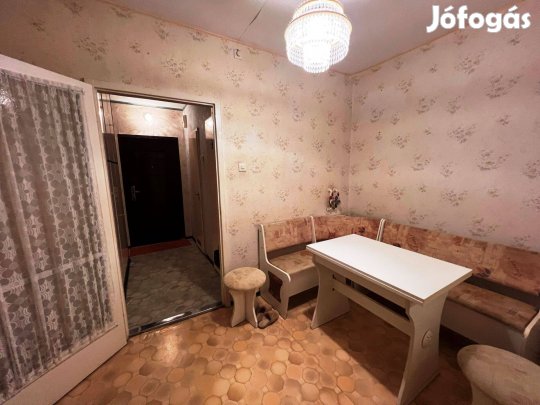 Nyíregyházán, Toldi Utcán 54 NM-Es Felújítandó Lakás Eladó
