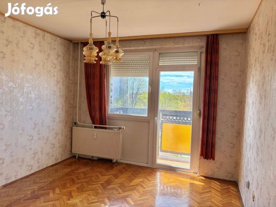Nyíregyházán, Toldi Utcán, Azonnal Birtokba Vehető, 2 Szobás, Erkélyes