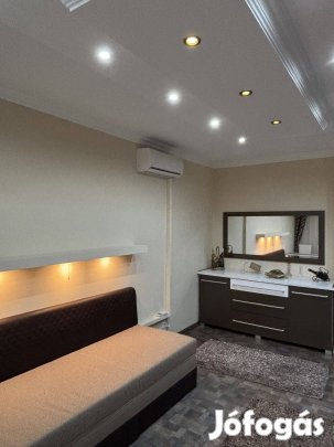 Nyíregyházán felújított 42 nm-es tégla lakás eladó!