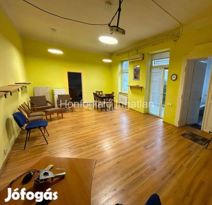 Nyíregyházán tégla építésű polgári típusú családi ház eladó