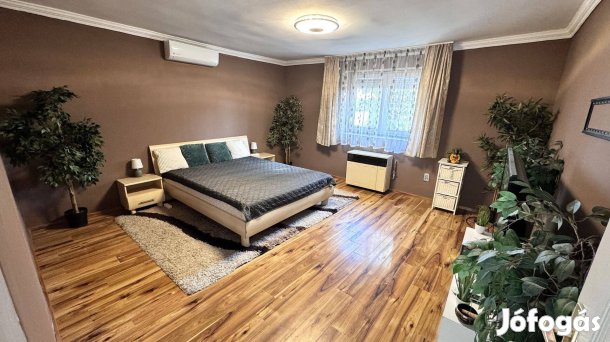 Nyírjesen 70 nm-es 2 szobás felújított azonnal köztözhető ház eladó