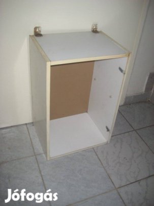 Nyitott fali tároló