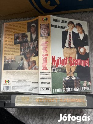 Nyitott szemmel vhs kistok vigjáték