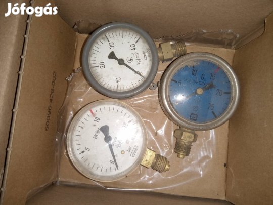 Nyomás mérő óra többféle 