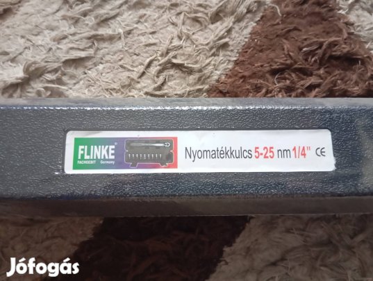 Nyomaték kulcs 1/2 colos 30-210nm