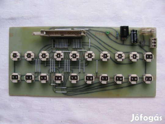 Nyomógombos kapcsolók , Nyák-ba ültetve, 20 db