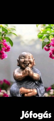 Nyugalmat és egyensúlyt sugárzó díszszobor