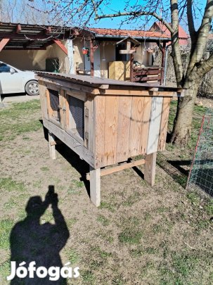 Nyúlház eladó két anya nyúlnak elég