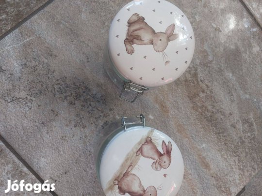 Nyuszis csattos üvegek