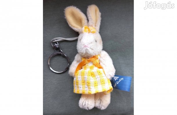 Nyuszis kulcstartó, táskadísz, kabala figura újszerű