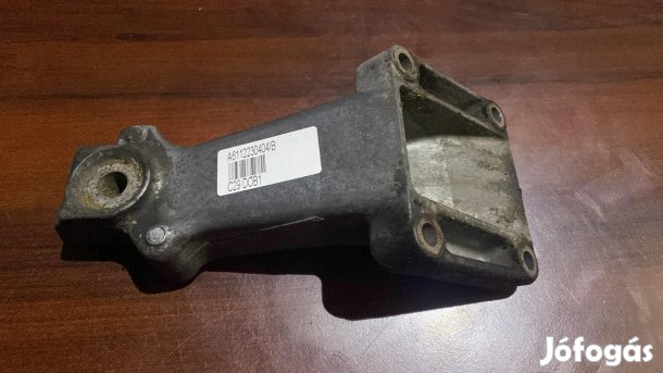 OM611 MOTORTARTÓ BAK BAL A6112230404 eladó