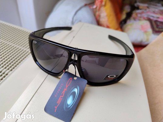 Oakley dispatch napszemüveg