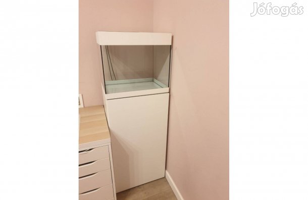 Oase 75l akvárium szekrénnyel, minőségi tartozékokkal eladó
