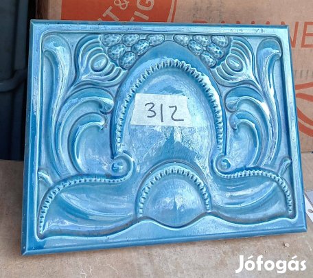 Óceánkék színű porcelán cserépkályha