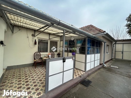 Ócsai eladó 156 nm-es ház