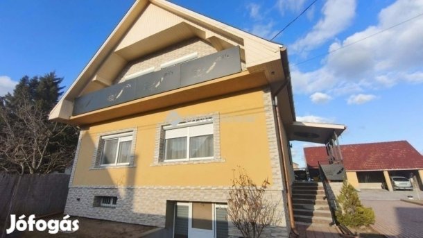 Ócsai eladó 204 nm-es ház