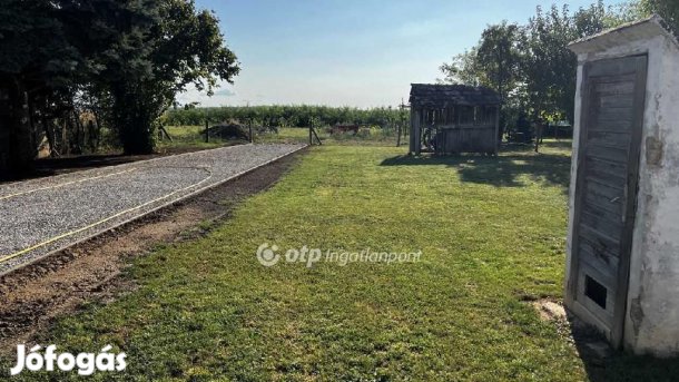 Ócsárdi eladó 90 nm-es ház