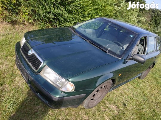 Octavia I 1,9 TDI. alkatrészei eladók