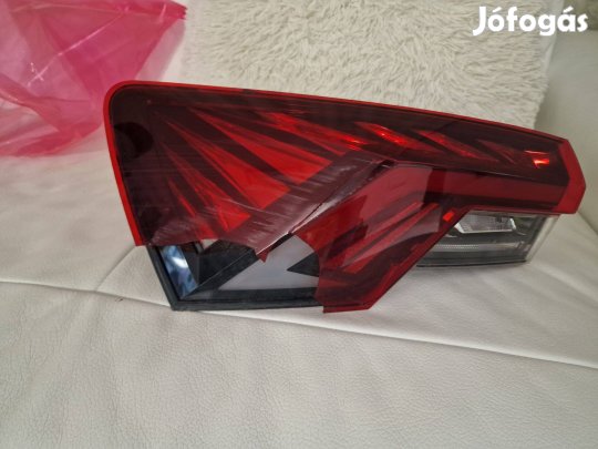 Octavia combi bal hatso lampa