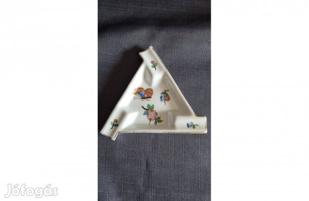 Óherendi virágos hamutál