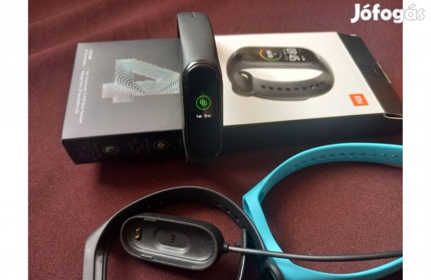 Okoskarkötő, fitnesz karkötő Xiaomi Smart Band 4 tartozékokkal
