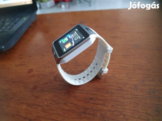 Okosóra Magyar nyelvű Smart Watch DZ09