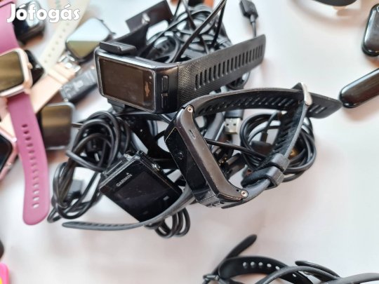 Okosóra,tartozékok viszonteladásra,javításra egyben eladó Fitbit,stb