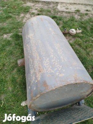 Olaj tartály kb 120l