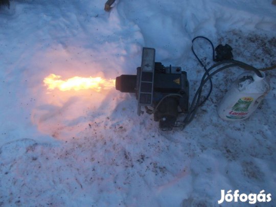 Olajégő eladó 3O kw os
