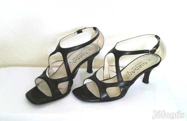 Olasz 37-es valódi bőr fekete magassarkú szandál 37