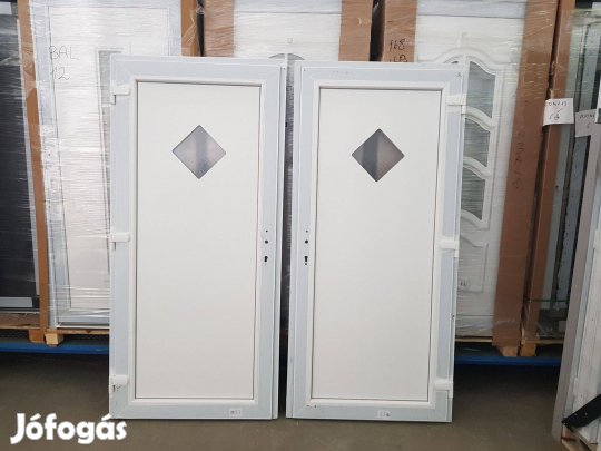 Olcsó kis üveges bejárati ajtó Ingyen Szállítva - FEBR !