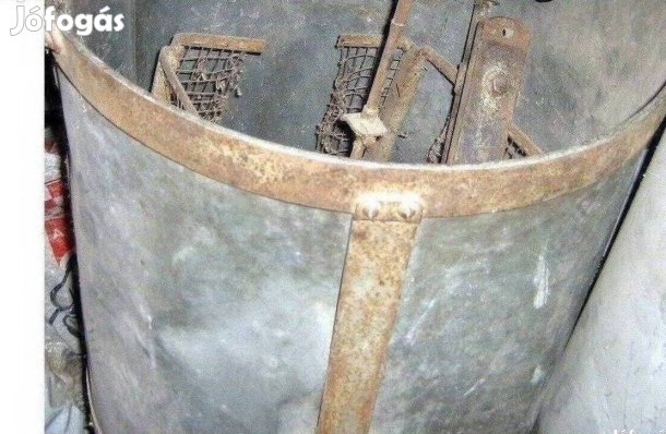 Olcsóbban Retró méz pörgető gép hagyatékból Eladó