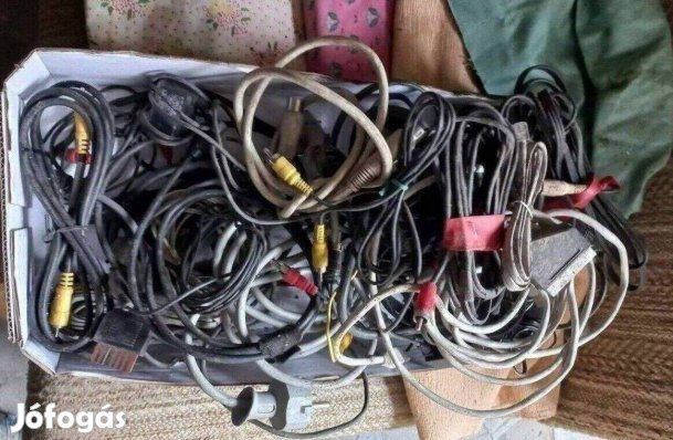 Olcsóbban eladó Audio és egyéb kábelek
