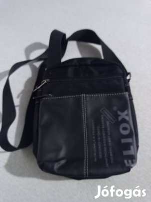 Oldaltáska, hátizsák, különböző fazonú 