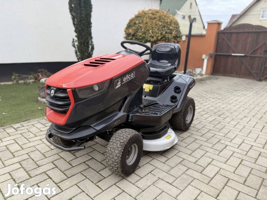 Oldaltkidobós fűnyíró traktor szép állapotban eladó