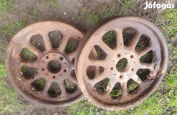 Oldtimer régi veterán autó kerék