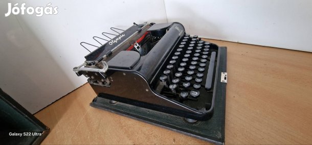 Olimpia Progress írógép