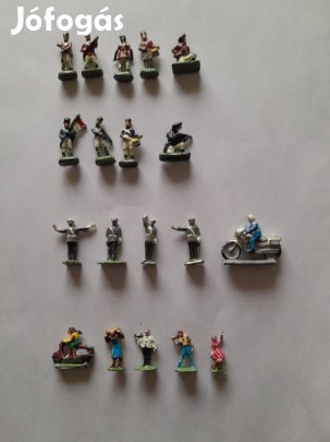 Ólomkatonák, -rendőrök és egyéb figurák