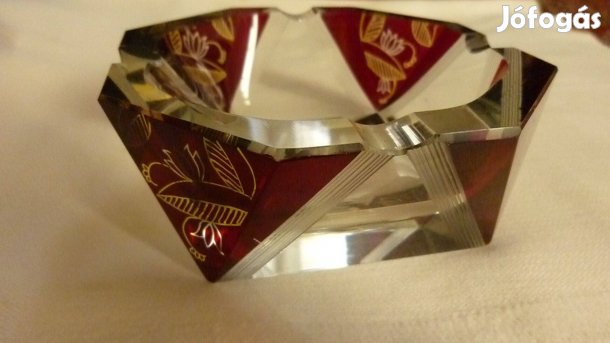 Ólomkristály hamutartók eladó