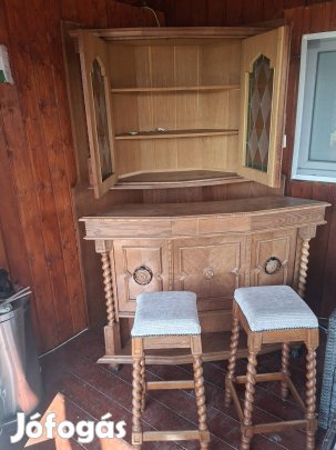 Ólomüveges, fa bárszekrény